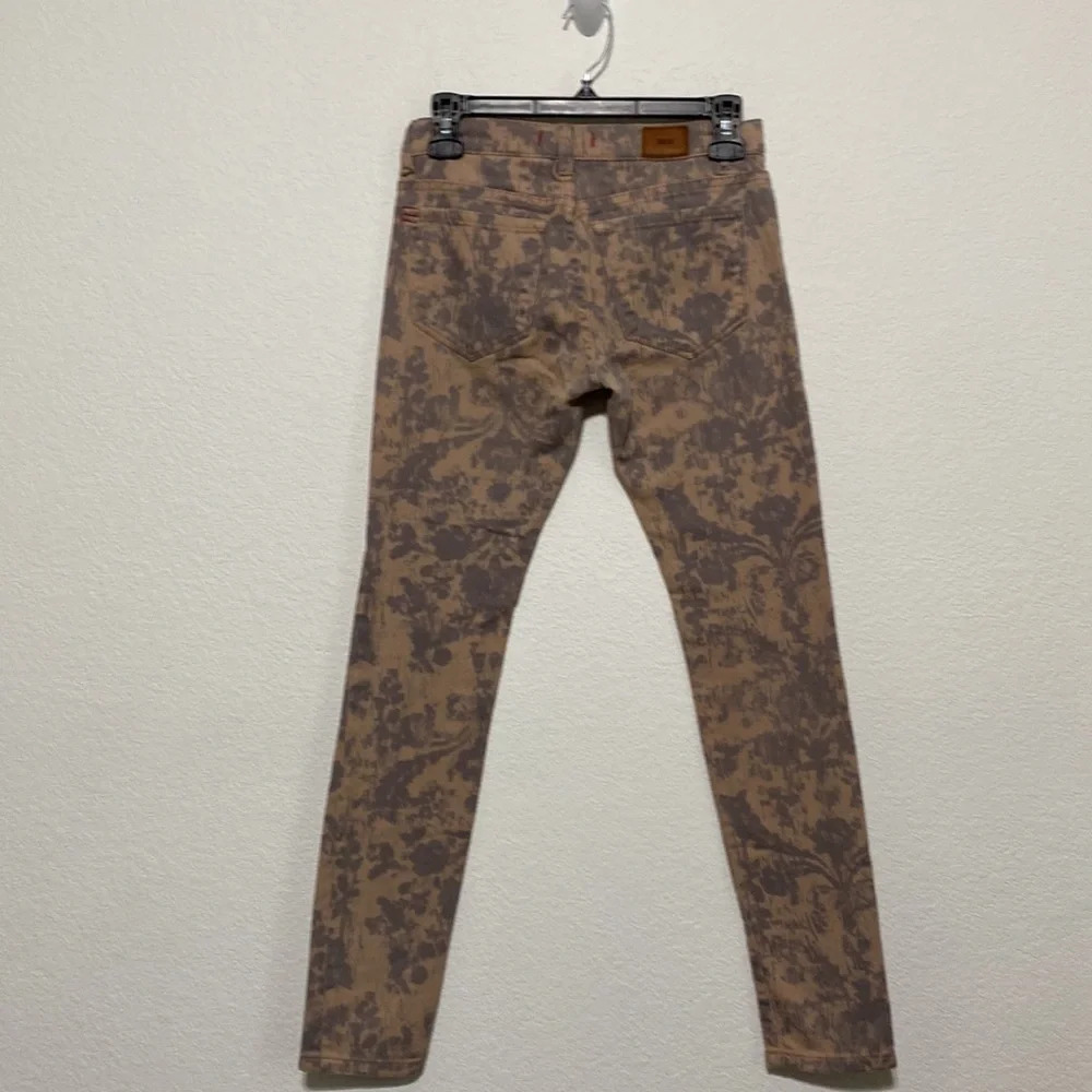 BDG Pink & Gray Damask Mid Rise Cigarette Ankle Jeans Size 25W 30L - Picture 5 of 10